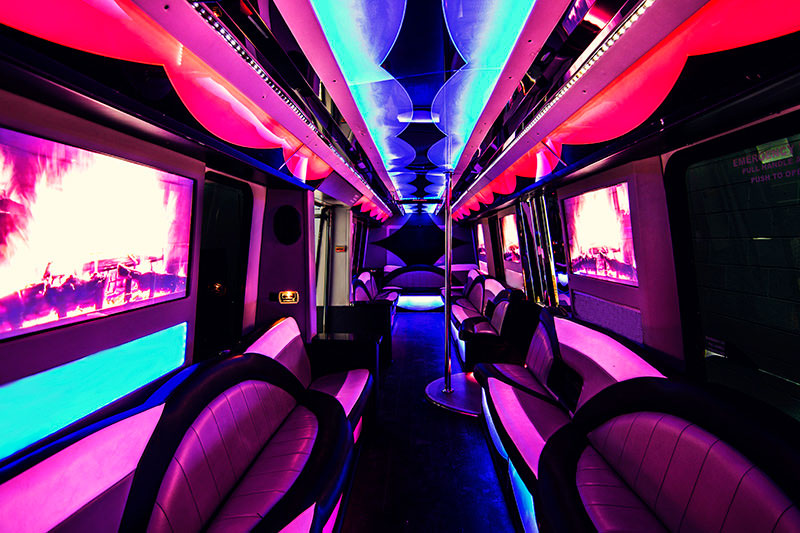 Large party buses in Toledo